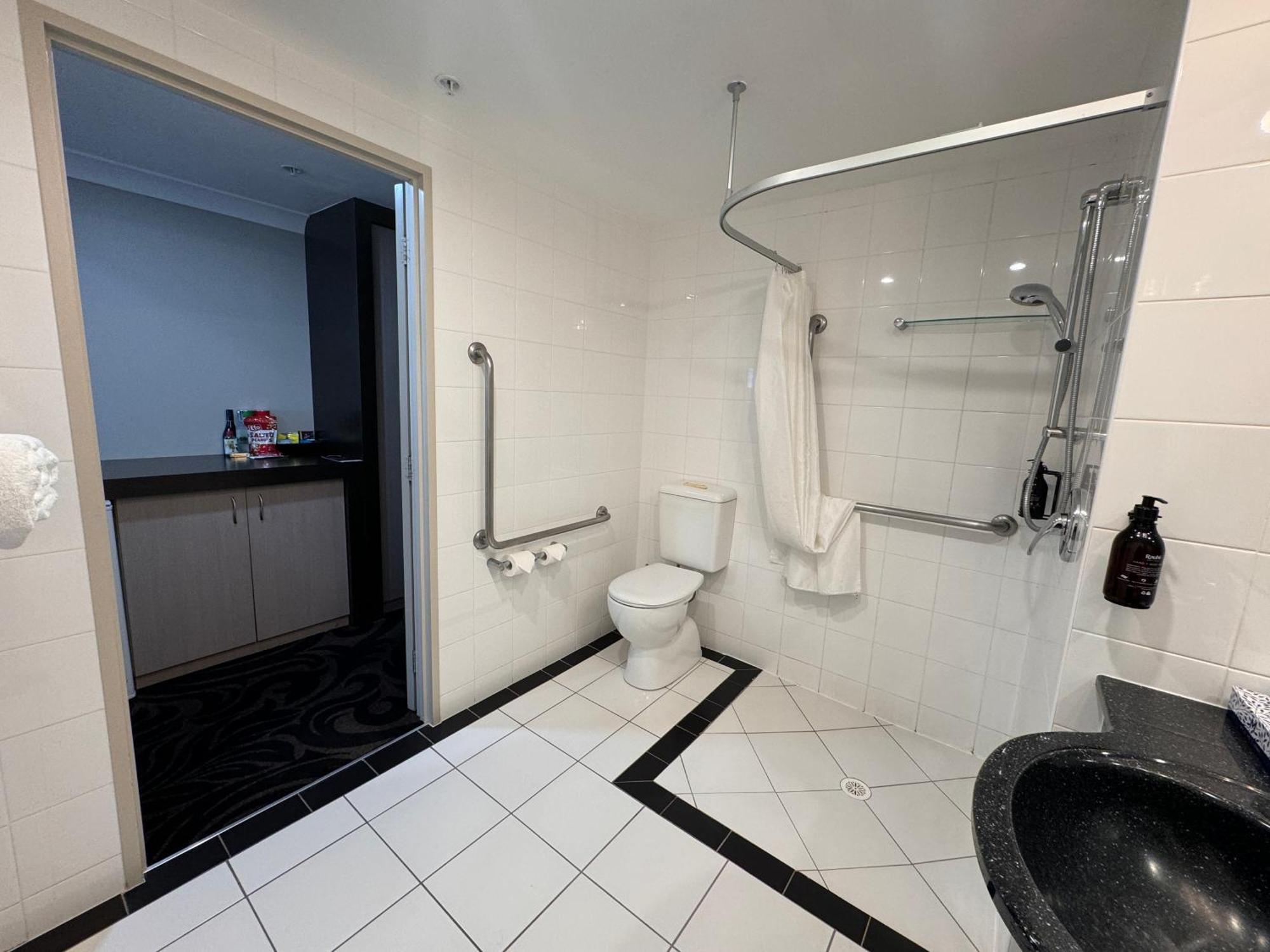 Millennium Hotel New Plymouth, Waterfront Экстерьер фото