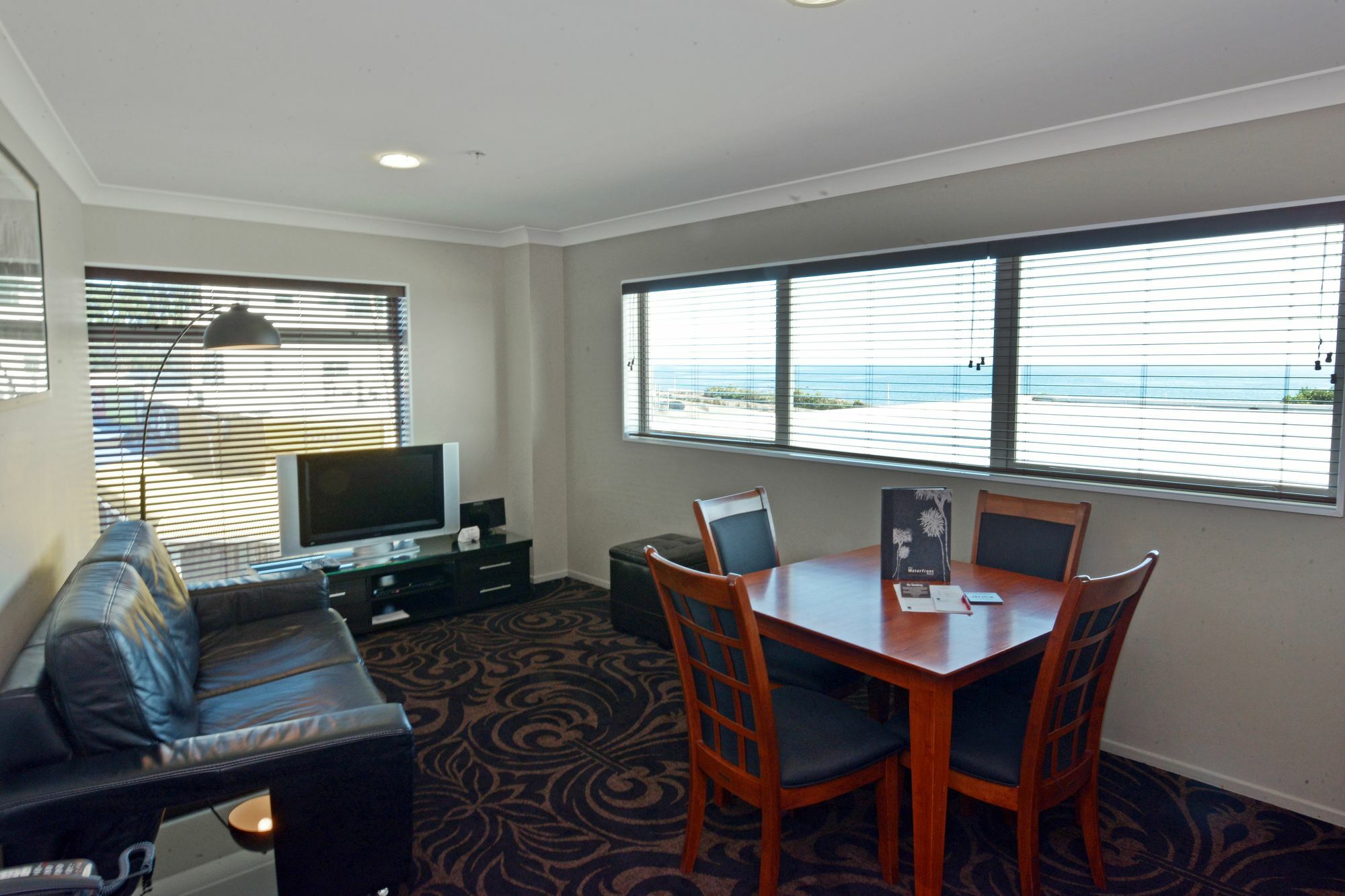 Millennium Hotel New Plymouth, Waterfront Экстерьер фото