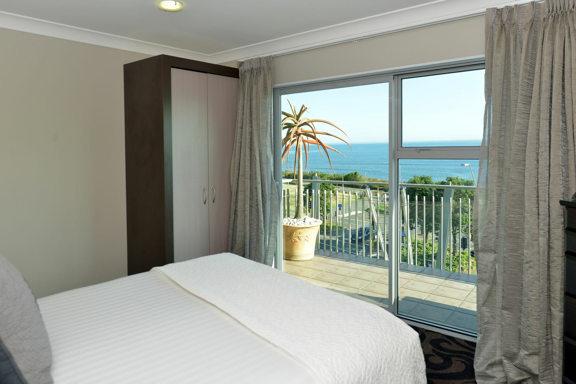 Millennium Hotel New Plymouth, Waterfront Экстерьер фото